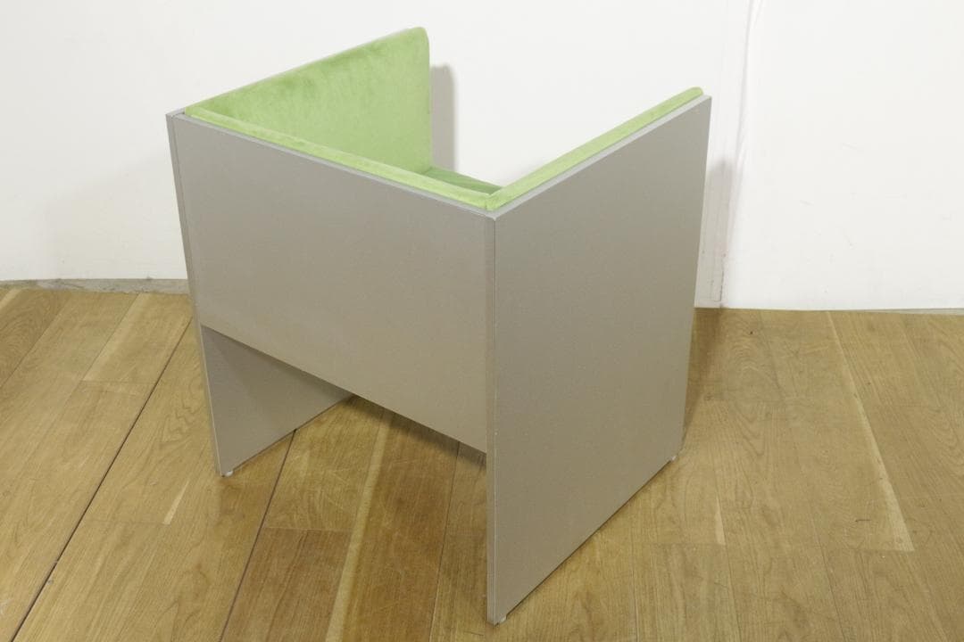 Cassinaカッシーナ★スリムソファ★1人掛け★エアーフレーム★２４万★