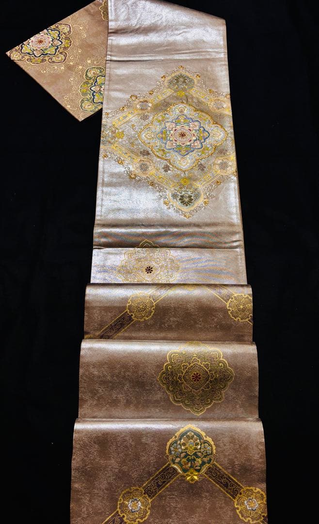 【美品】袋帯 蘇州刺繍 相良刺繍 宝相華 上品なローズゴールド光沢あり 柔らかめ