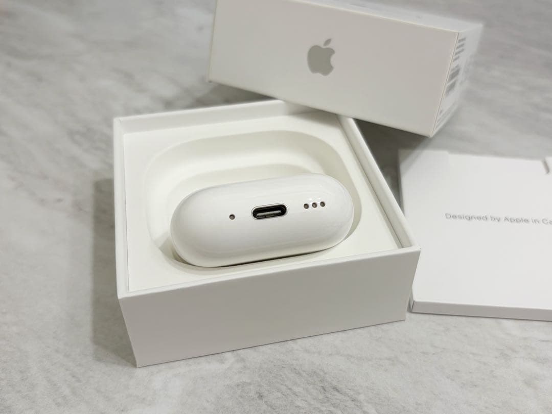 Apple AirPods 4 ノイズキャンセリング搭載