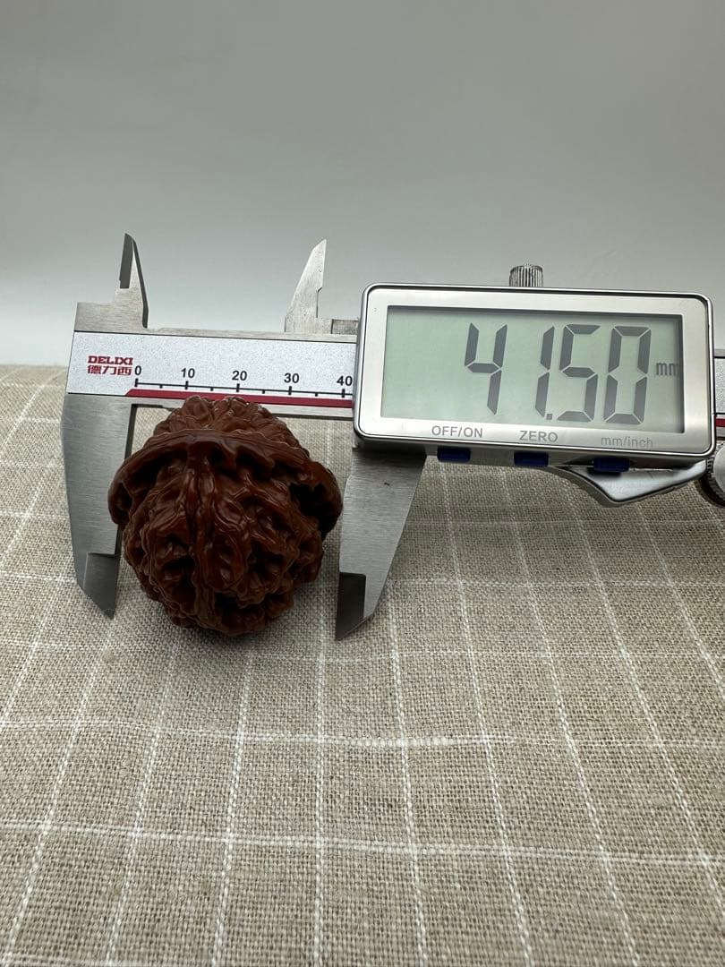 ☆天然☆ 伝統的な文玩核桃（ぶんがんくるみ）の逸品、官帽型の手球ペア 41mm