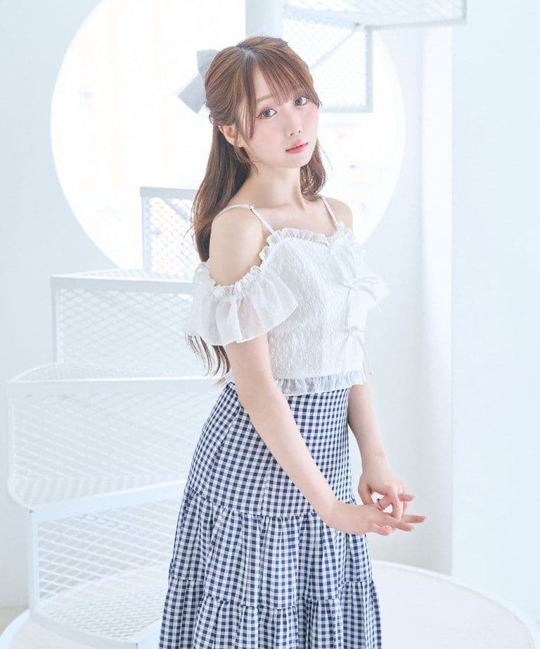 Rosé Muse front ribbon cami tops(新品未使用)