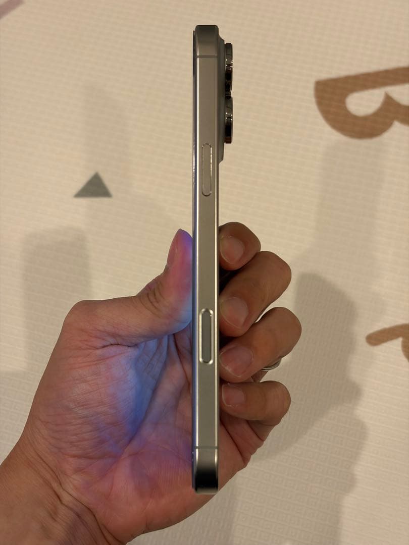 iPhone 16promax 256GB SIMフリー　ナチュラルチタニウム