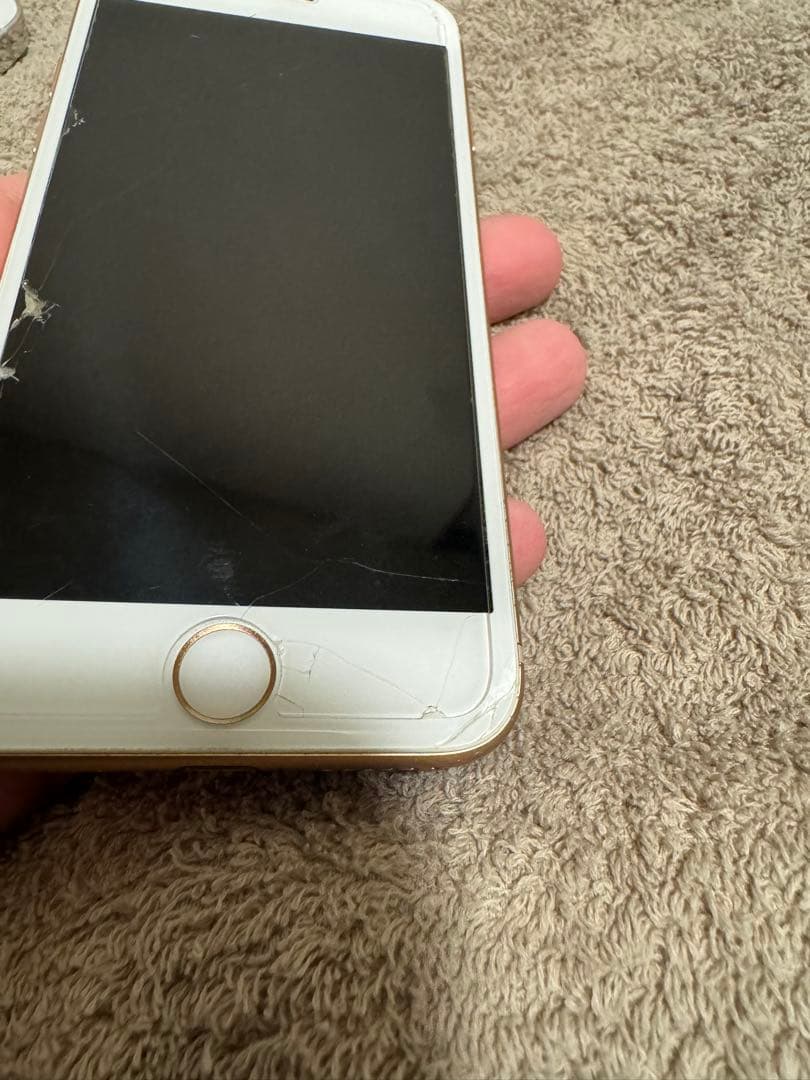 iPhone12 Pro、8、 AirPods