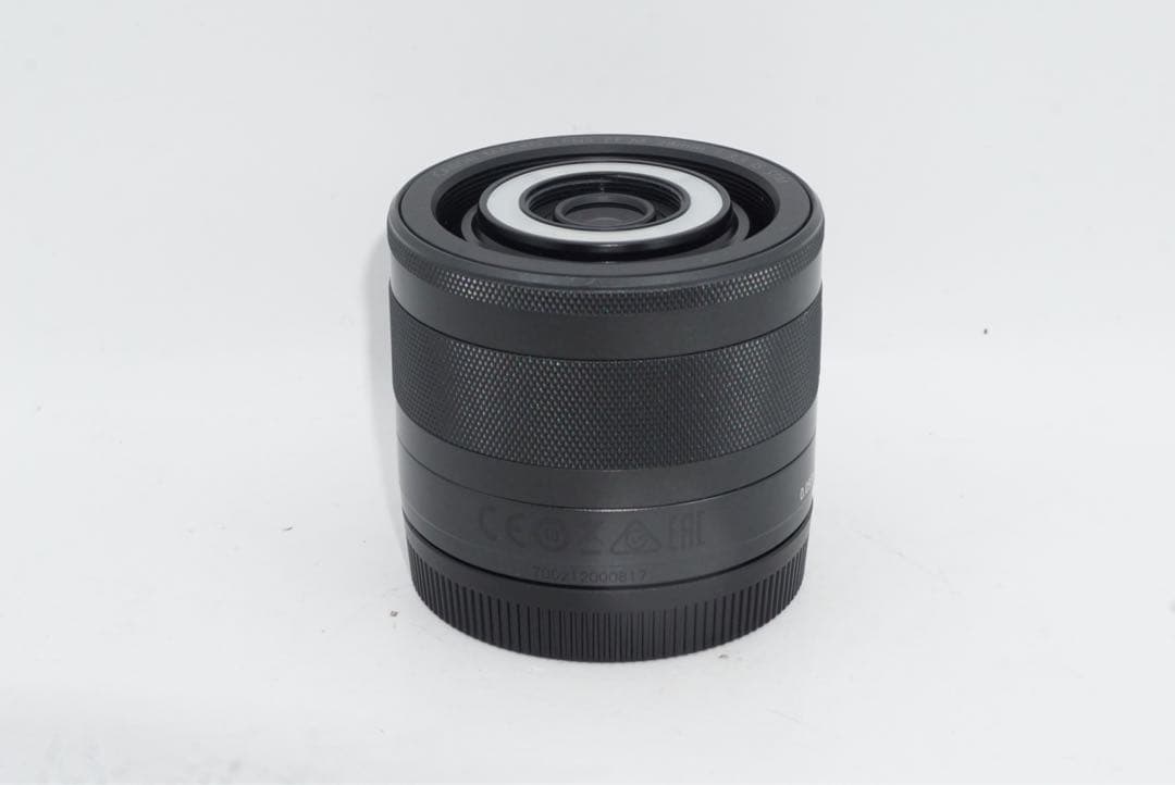 Canon EF-M 28mm f3.5 マクロレンズ