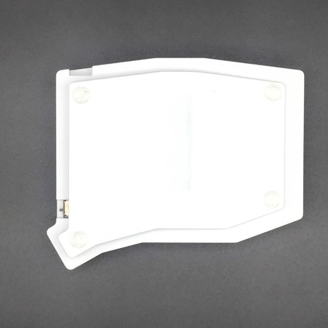 【たき】親指部分のスイッチ・キャップのみ付属、メイン部分はなし