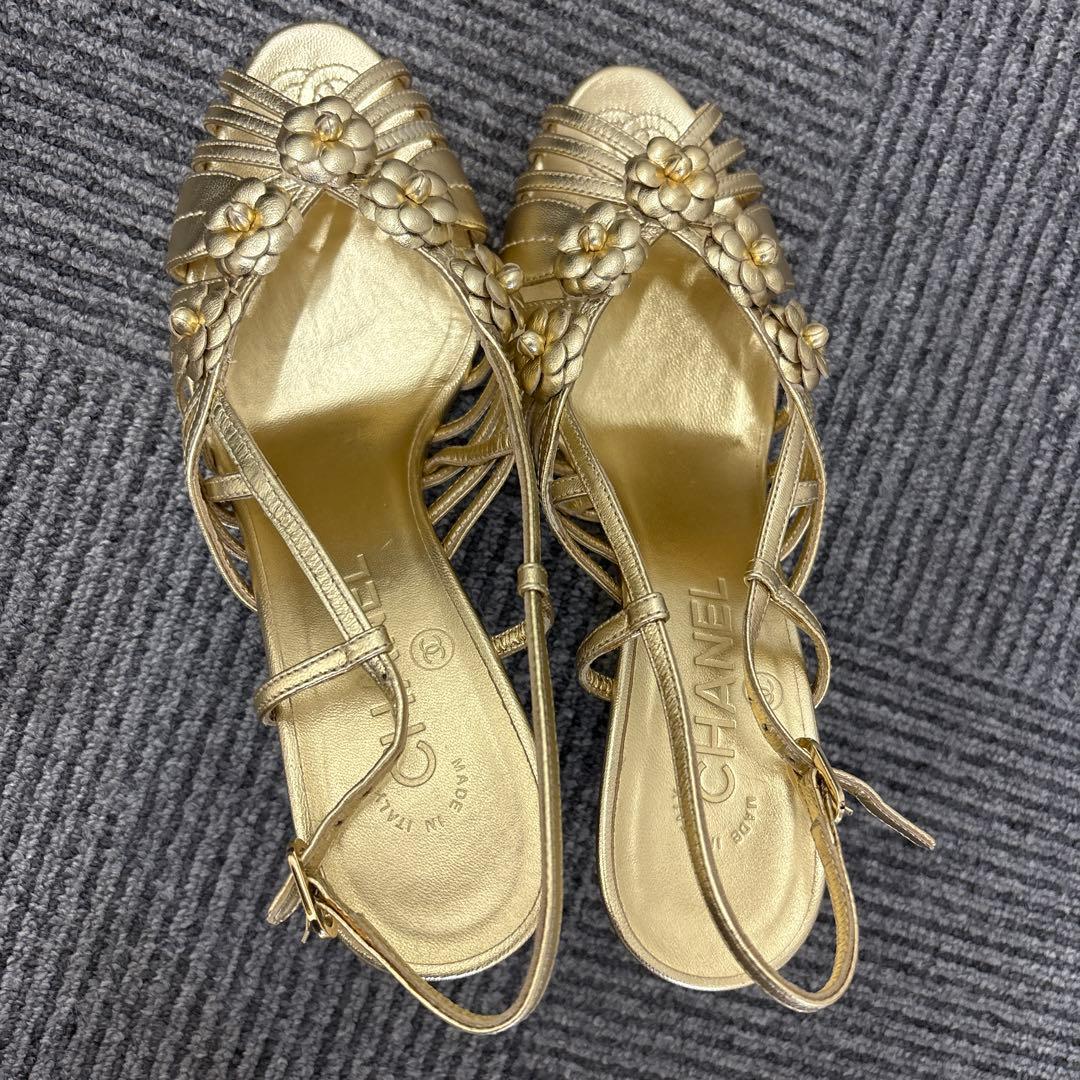 CHANEL ゴールド フラワーサンダル