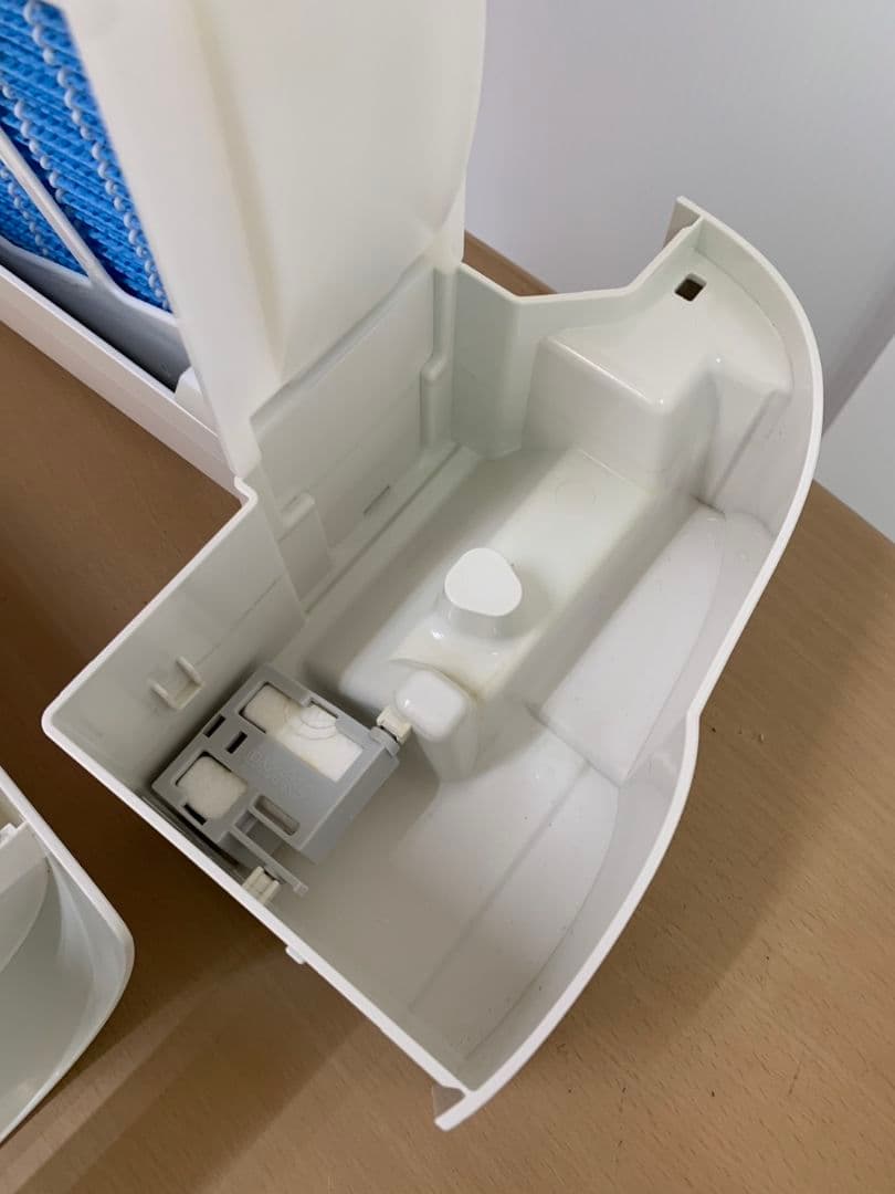 SHARP KI-RS50-W 加湿空気清浄機 M2648