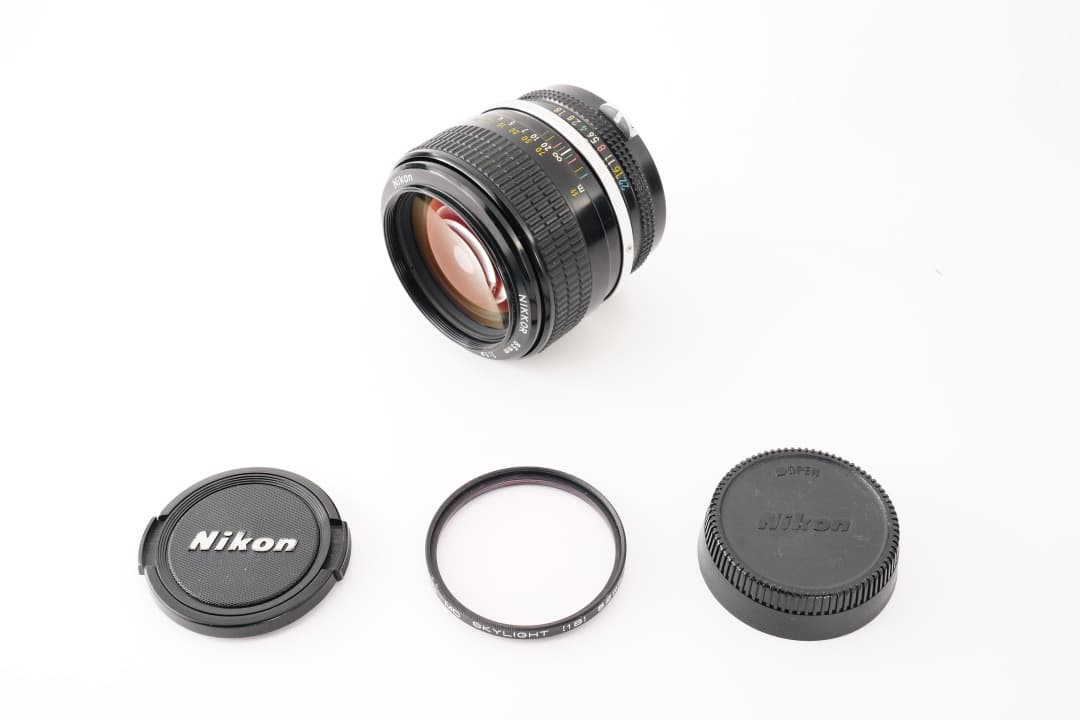 【極美品】Nikon New Nikkor 85mm F1.8 ニコン 773