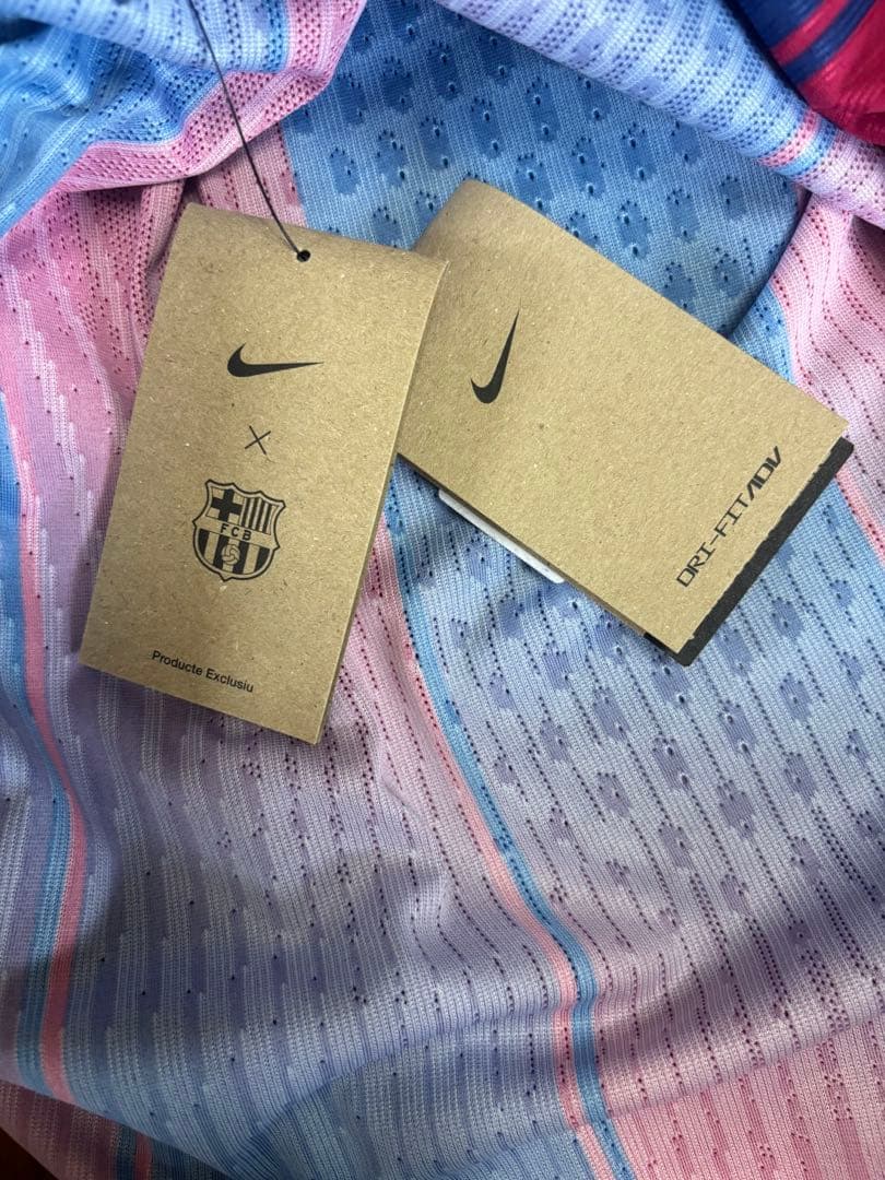 【バルセロナ現地購入】ラミンヤマル オーセンティックユニフォーム 正規品