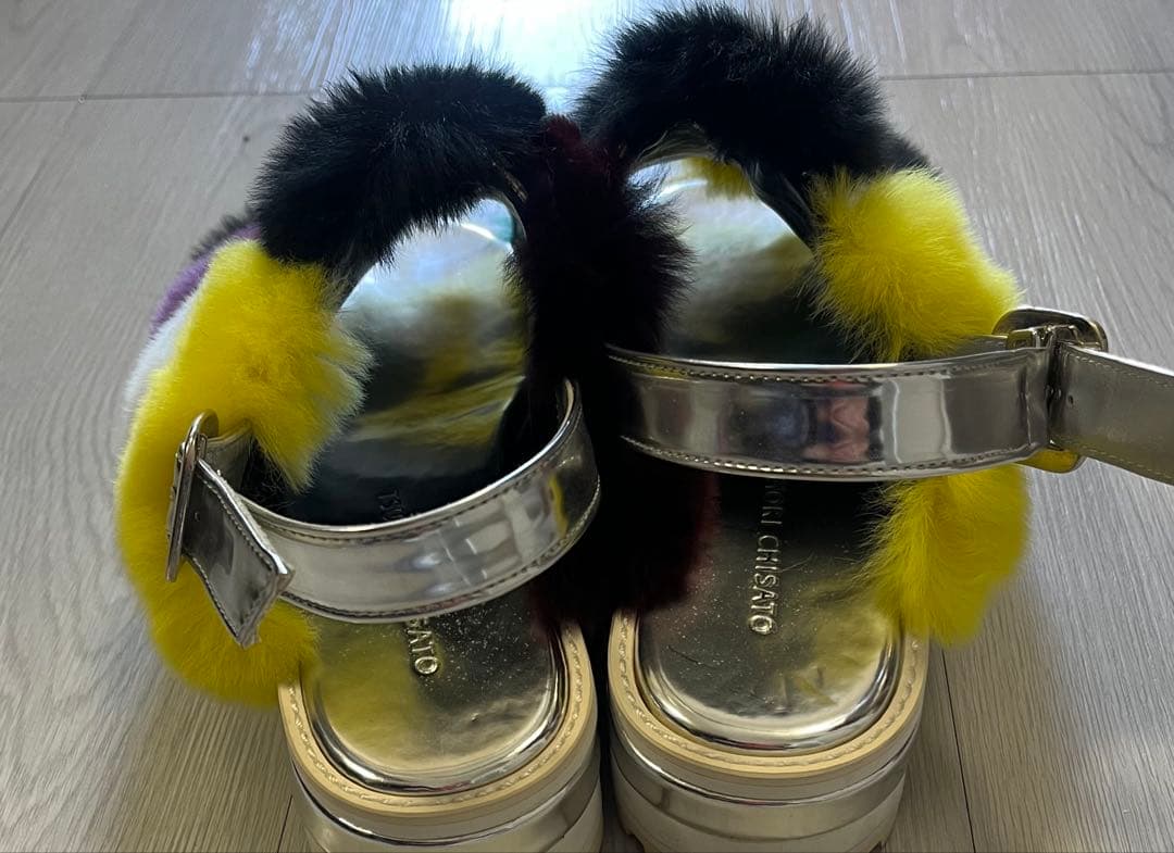 TSUMORI CHISATO/ファーサンダル