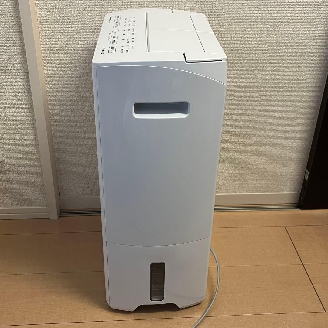 最終値引き　Panasonic 衣類乾燥除湿機 F-YHVX120 ホワイト