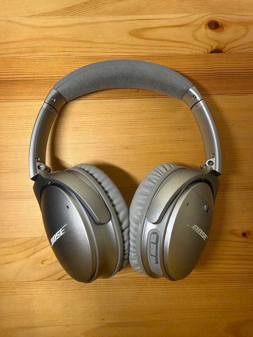 f*e様 【動作正常】QUIETCOMFORT 35シルバー