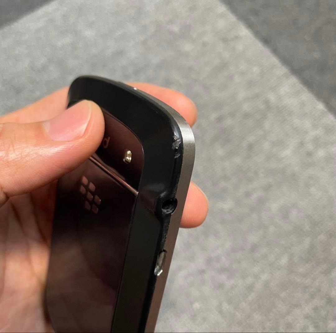 【美品)ブラックベリー9900黒　SIMフーリ