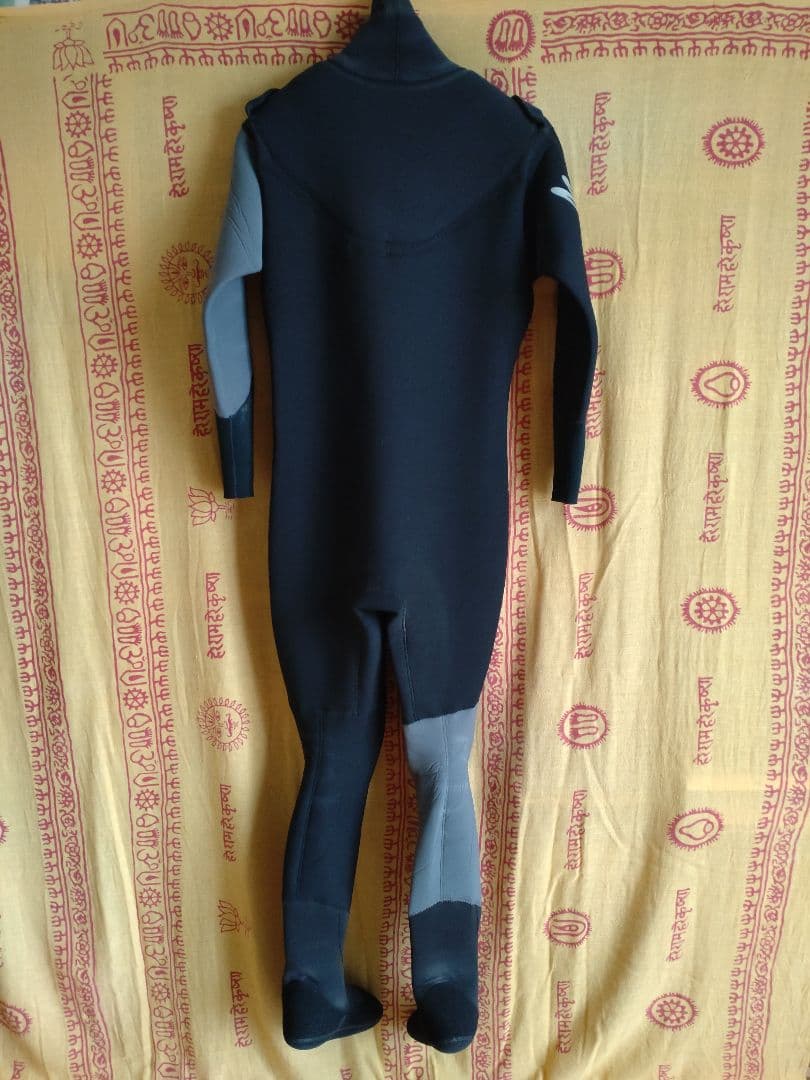 【DOVE】ダブ/ドライスーツ