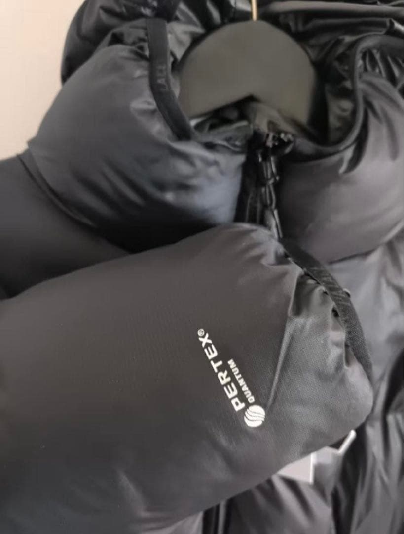 PALACE BALACLAVA PUFFAダウンジャケット ブラック防寒S Ⅴ