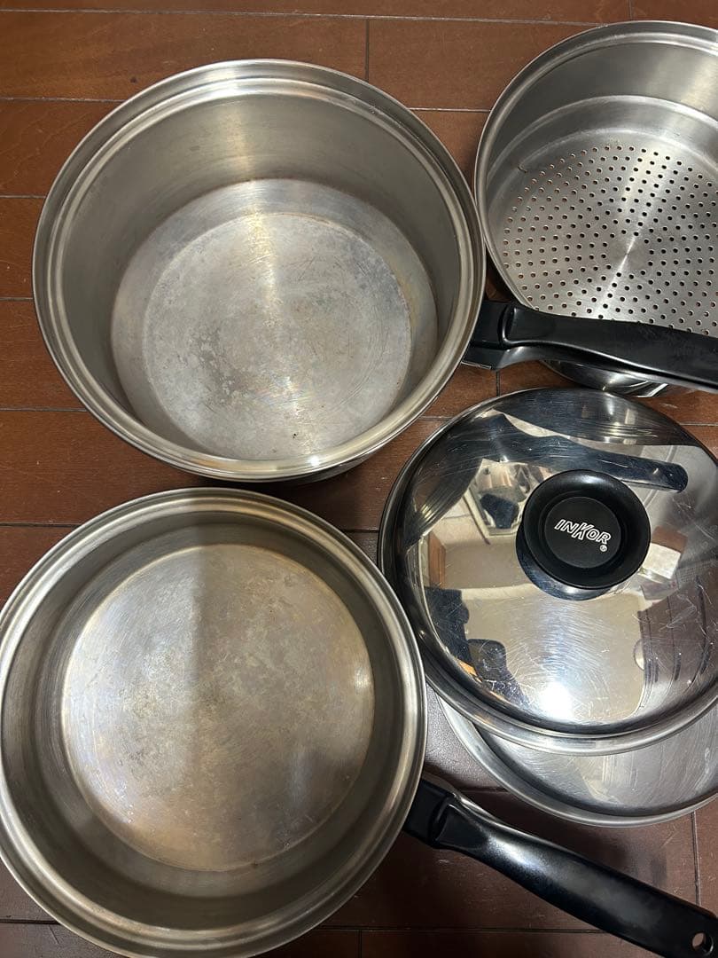 IH対応セット　インコア　INKOR(3コート・小フライパン・蒸しパン・蓋1つ)