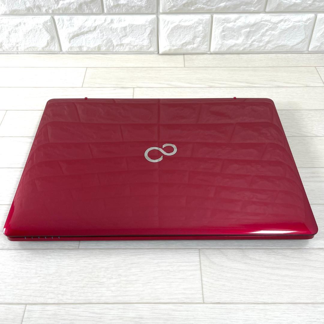 富士通 i7 新品SSD512G メモリ16 Windows11 ノートパソコン