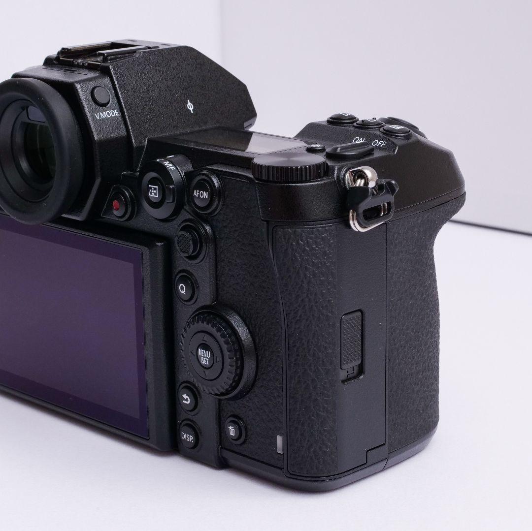 lumix s1r ボディ（日本仕様）　箱付属品あり美品