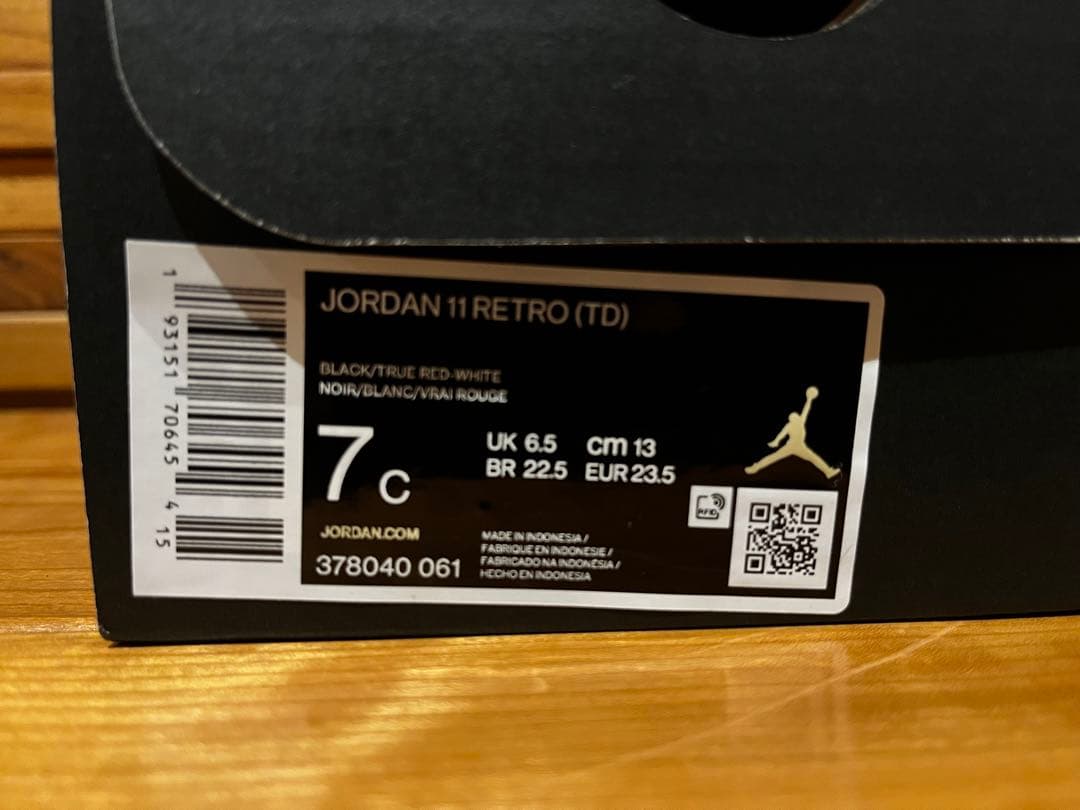 NIKE ジョーダン 11 レトロ Black/Red - 378040 061