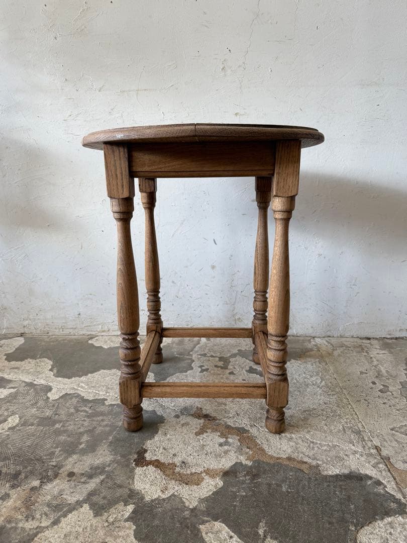 ビンテージ ラウンドコーヒーテーブル　ラウンドセンターテーブル