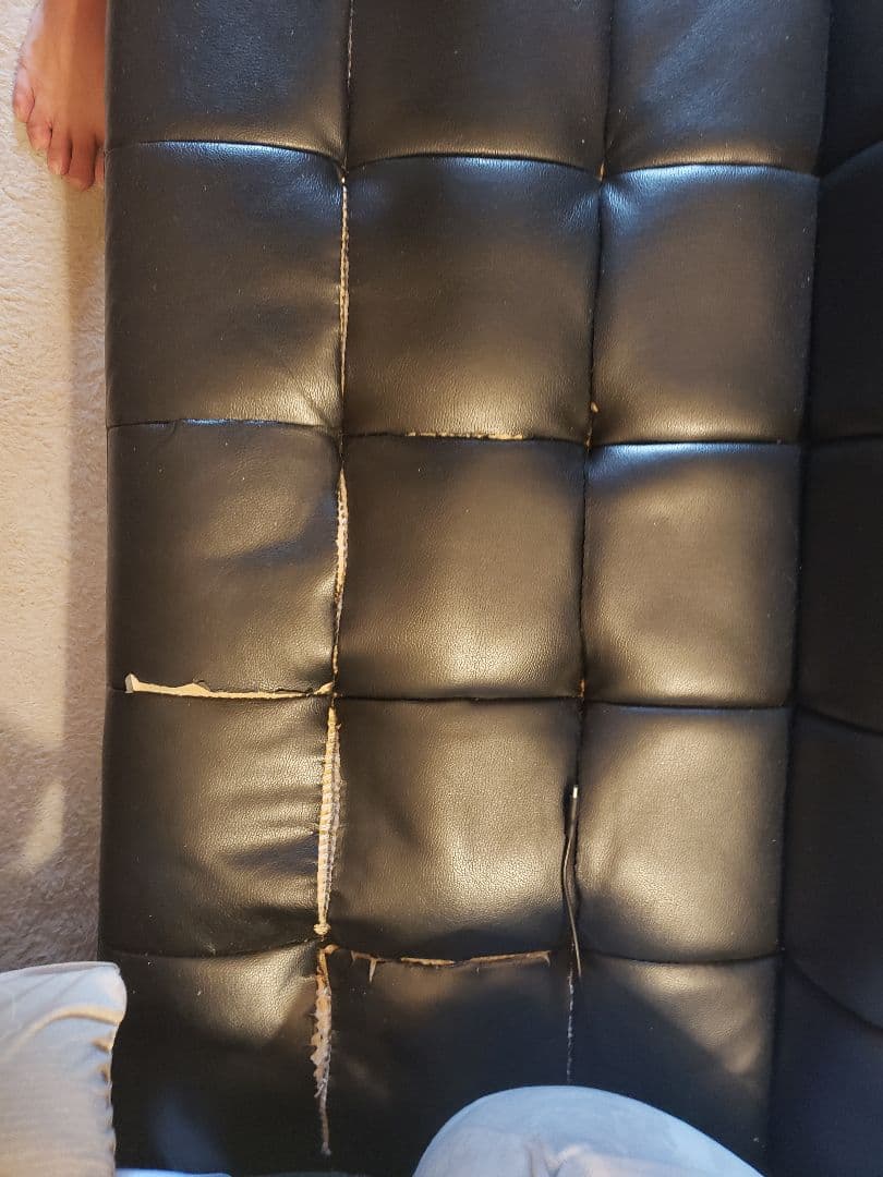 黒 合成皮革 ソファ 裂け目あり　4点セット