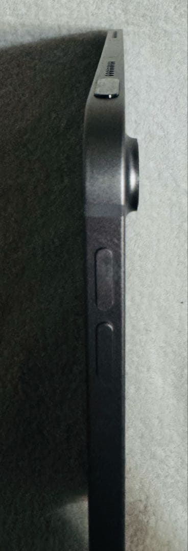 美品iPad Air M2 第6世代　cellularバッテリー100% 128