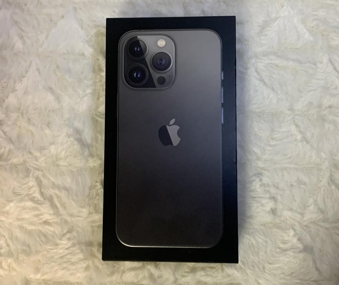 iPhone 13 Pro 256GB、状態良好、ロック解除済み。