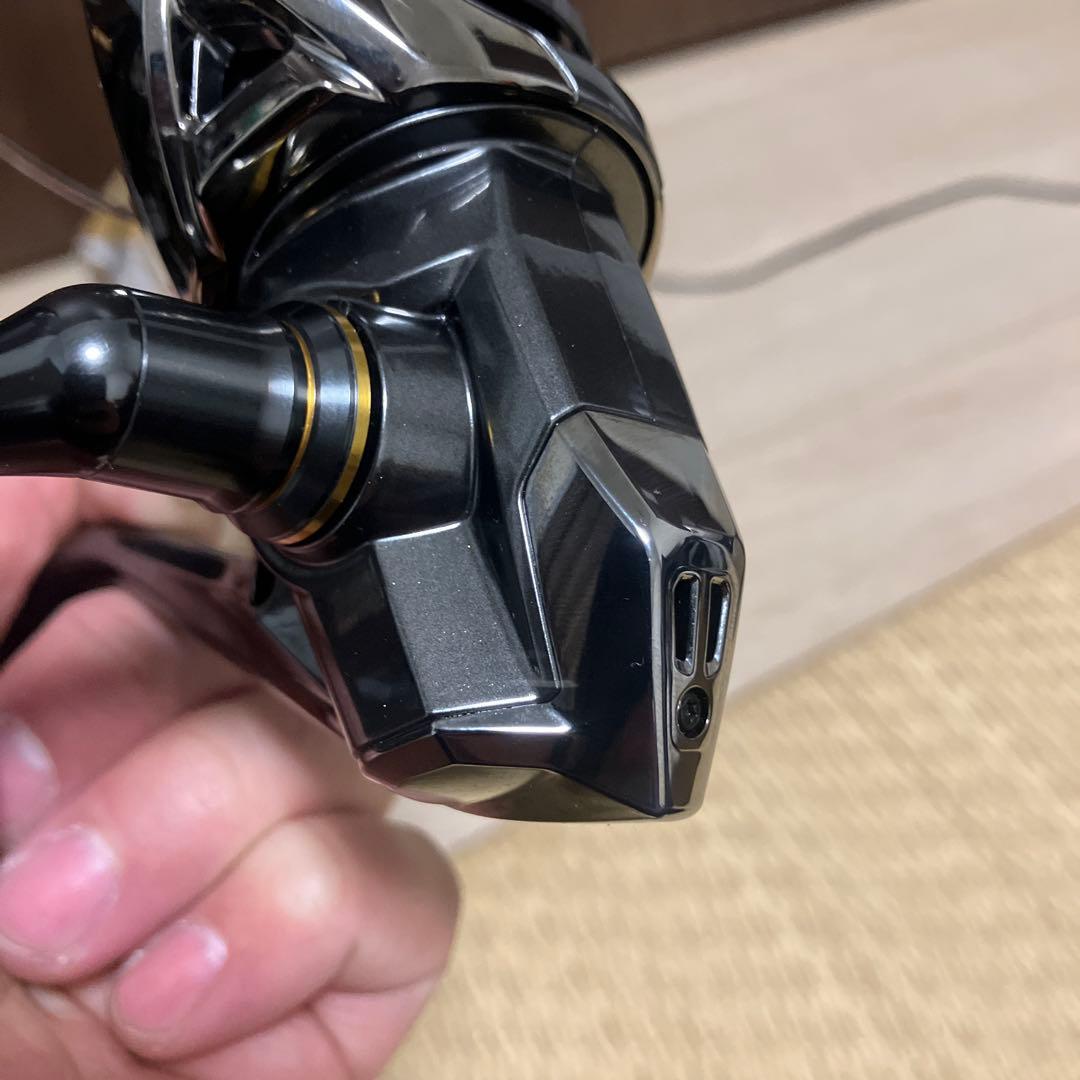 美品！！シマノ　２４ツインパワー3000MHG