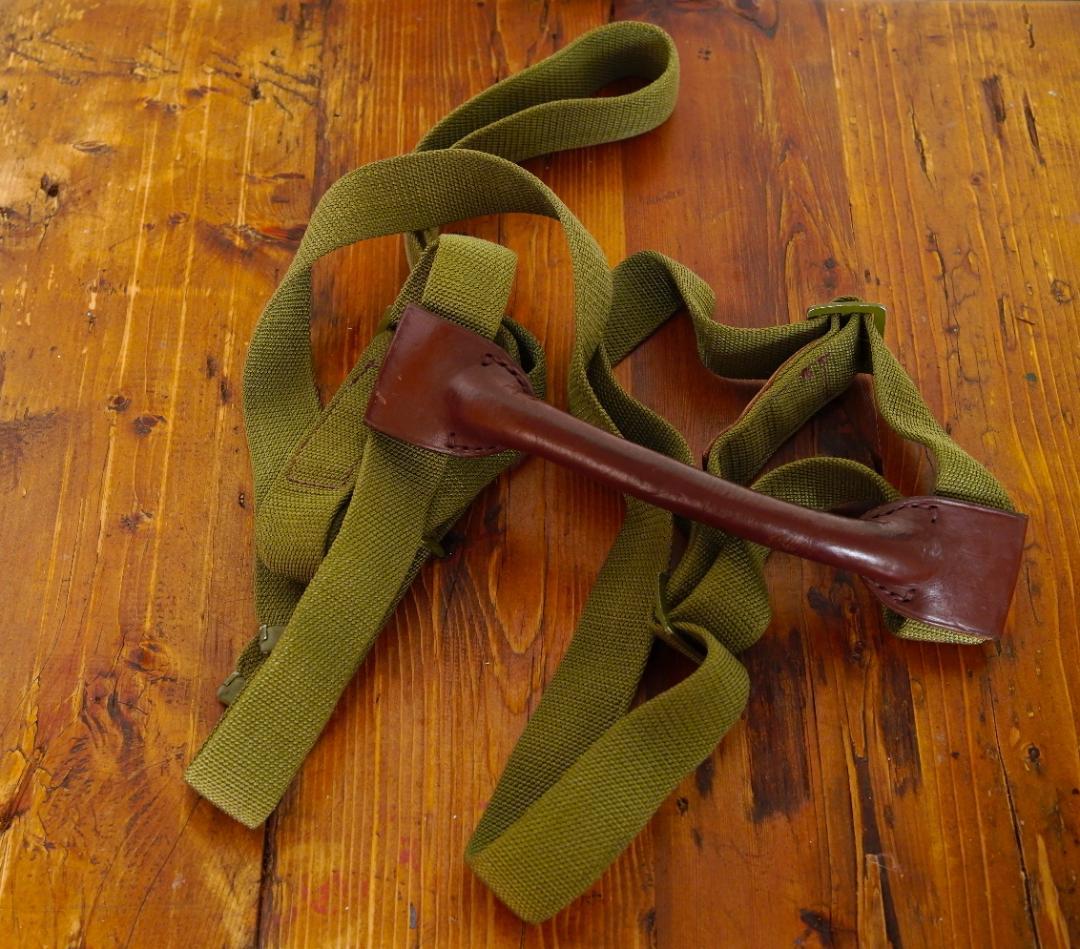 Pacific Furniture Pats Center スウェーデン軍ラグ