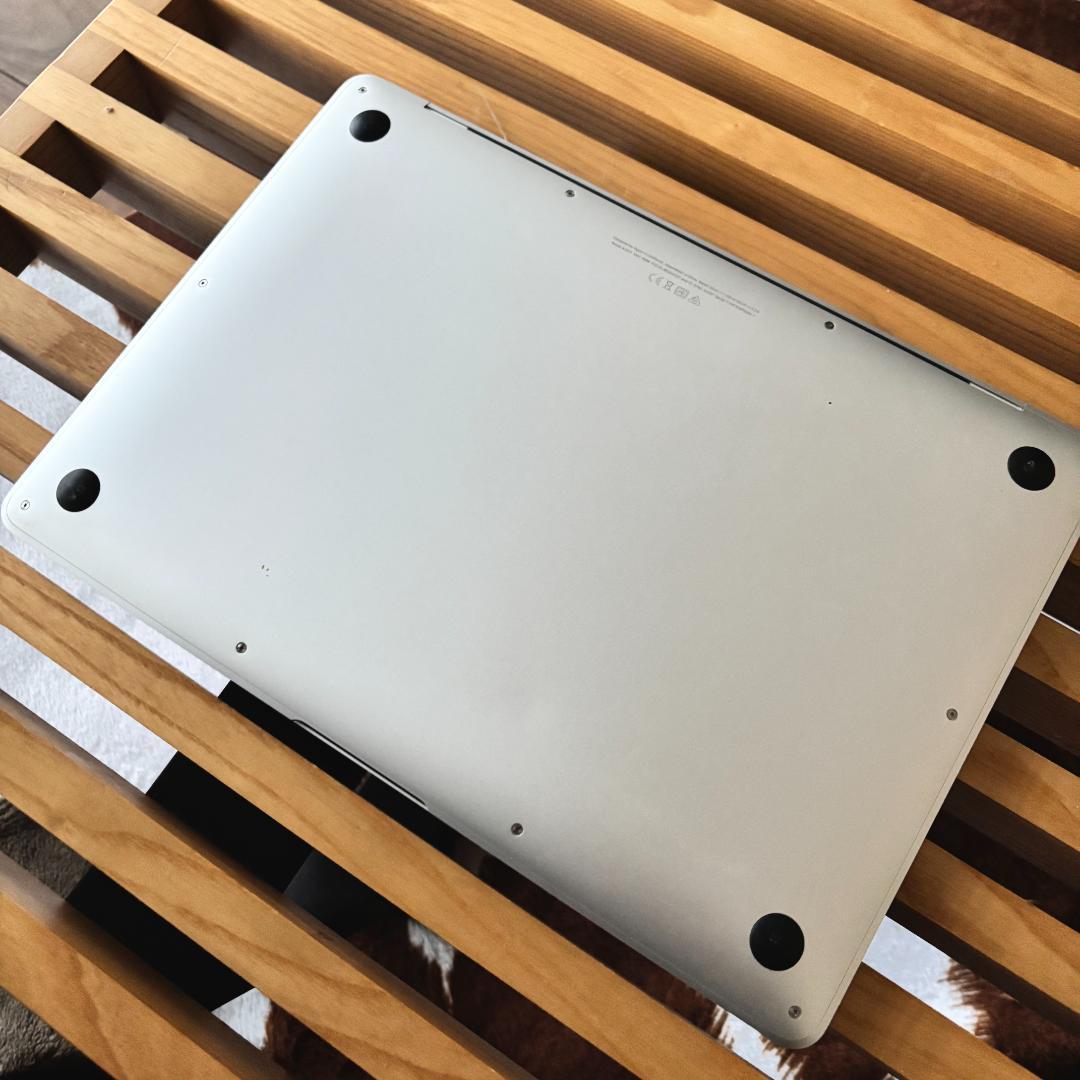 【美品】Macbook Air　M1／8MB／256GB