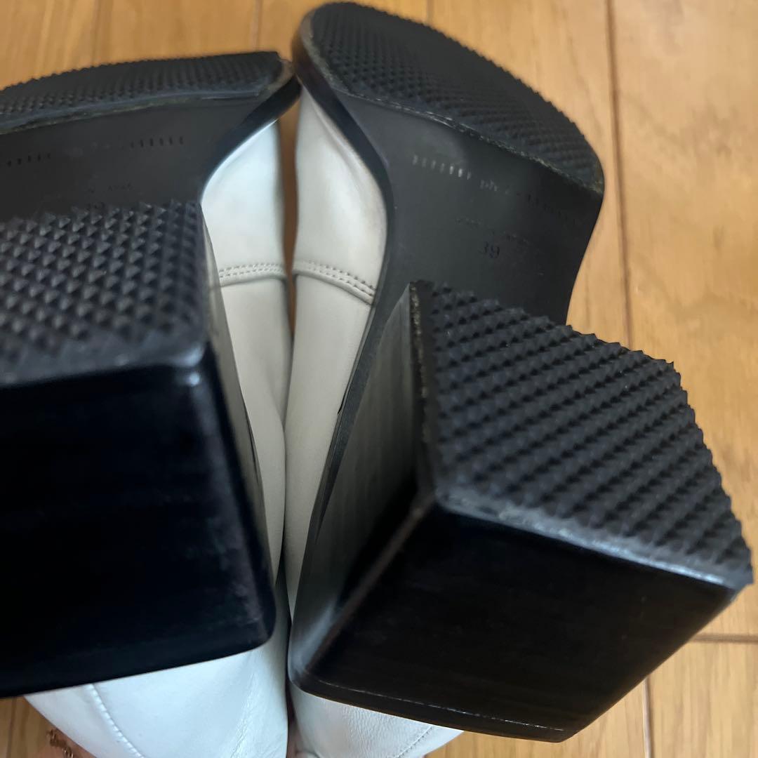 ご購入者さま決まりました。Ph7 ピアカッテ　ホワイトレザー アンクルブーツ39