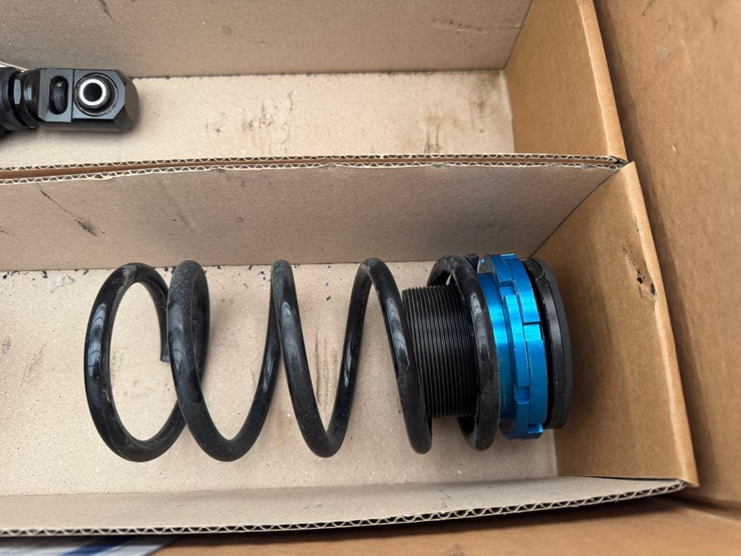 土筆　DA64W MILD DAMPER TWIN 車高調 減衰調整付き