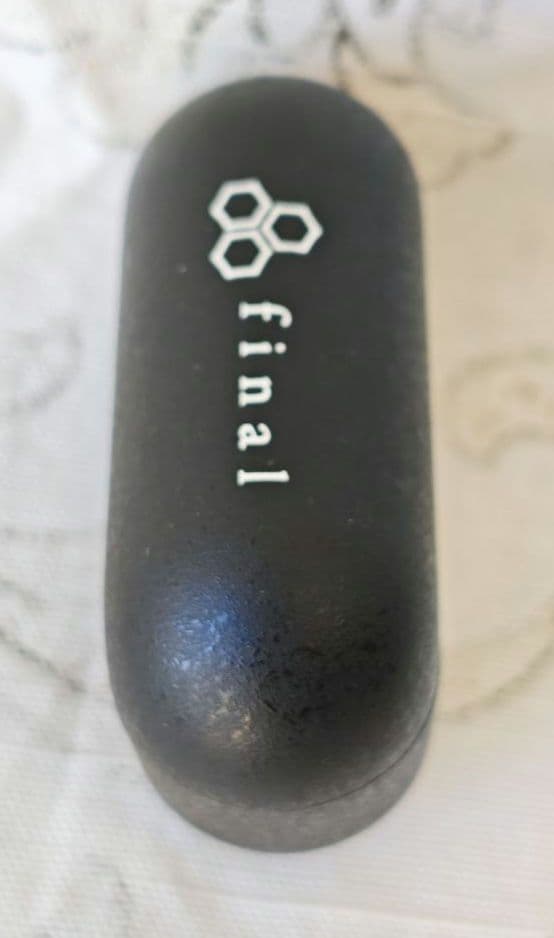 【美品】final ワイヤレスイヤホン ZE3000SV