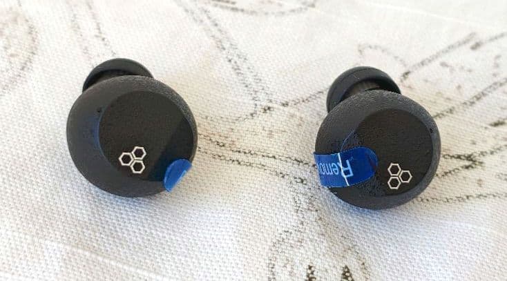 【美品】final ワイヤレスイヤホン ZE3000SV