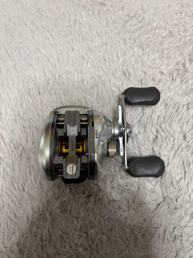 スコーピオンMg1001スピニングリール