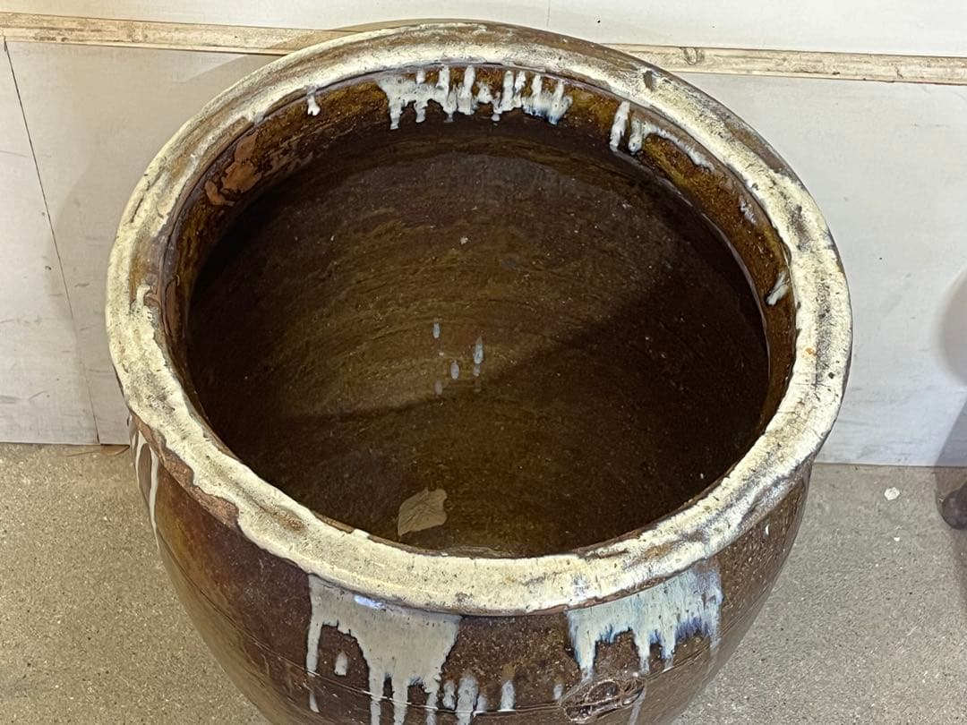 古い あがの焼の大瓶58cm甕 水鉢 睡蓮鉢 水槽 メダカ