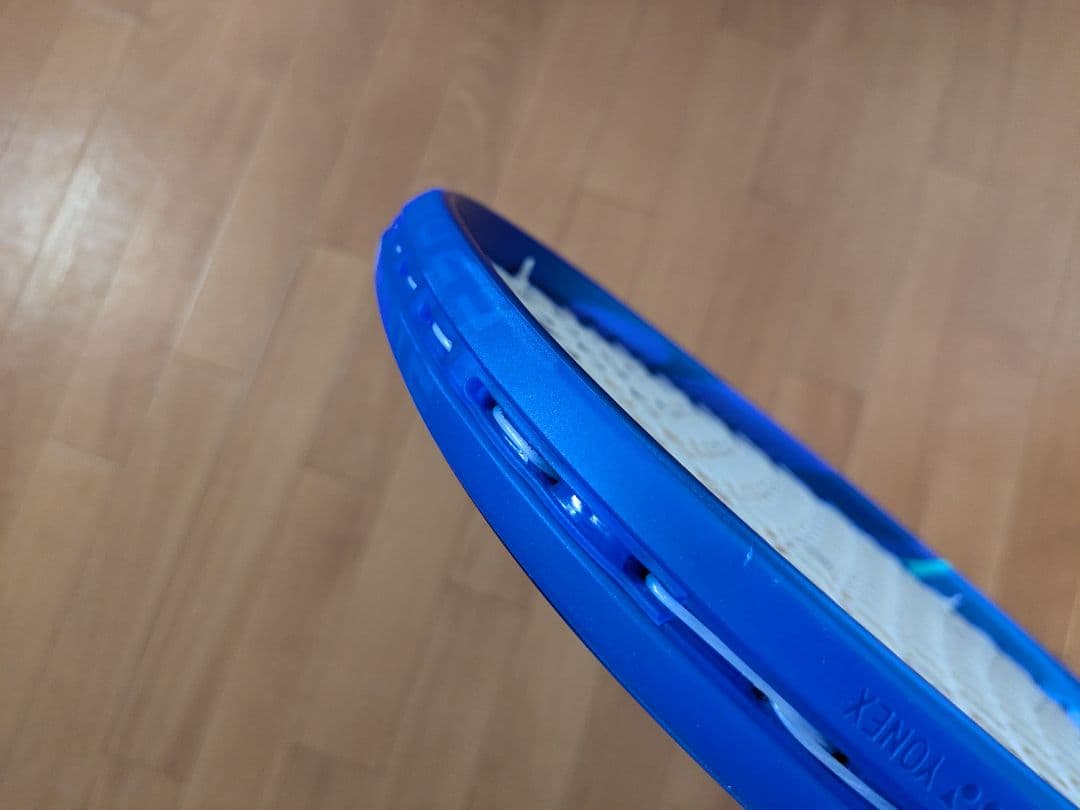 YONEX EZONE 100L G2 ヨネックス Eゾーン 100L