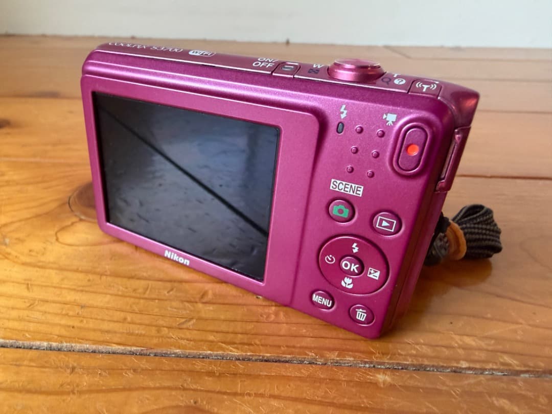 【美品】 Nikon COOLPIX S3700 ニコン ピンク Wi-Fi