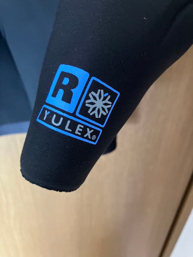 メンズ　patagonia ブラック ウェットスーツ Yulex タッパー　ＸＬ