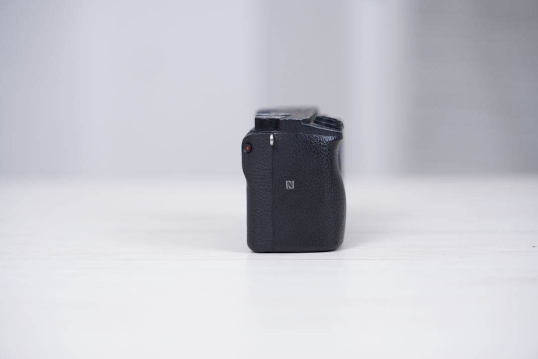 【シャッター1250回】SONY α6400 a6400 ミラーレス一眼カメラ