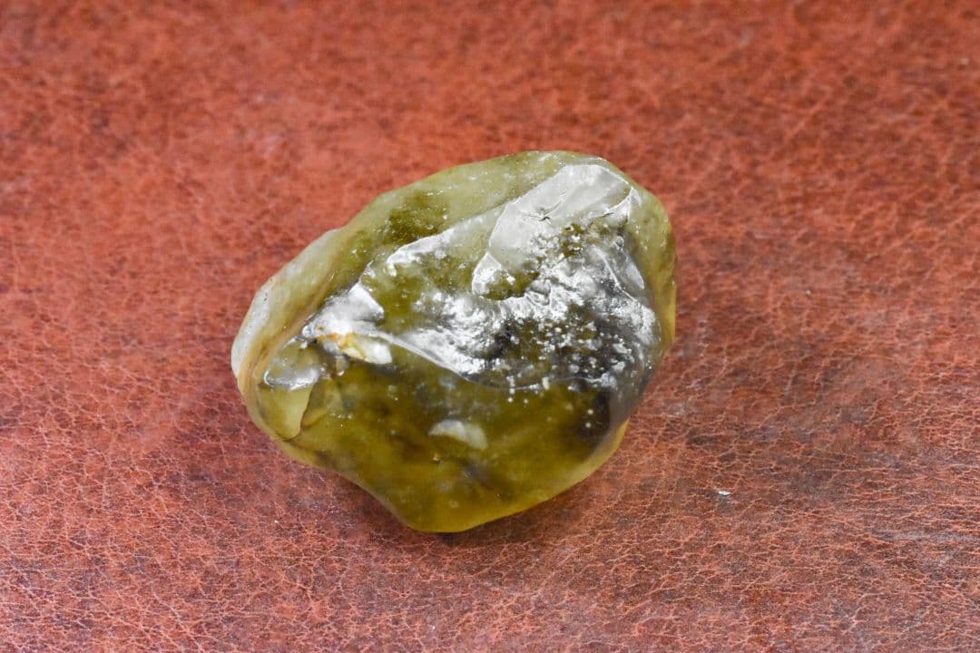 ブラックリビアングラス