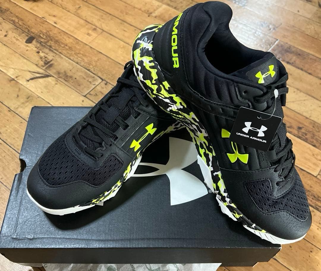 【新品】アンダーアーマー　野球トレーニングシューズ　28cm