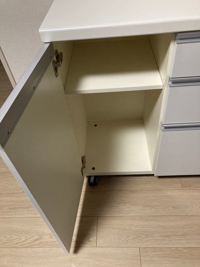 みみみんパモウナ キッチンカウンター 140㎝ キャスター付き 食器棚