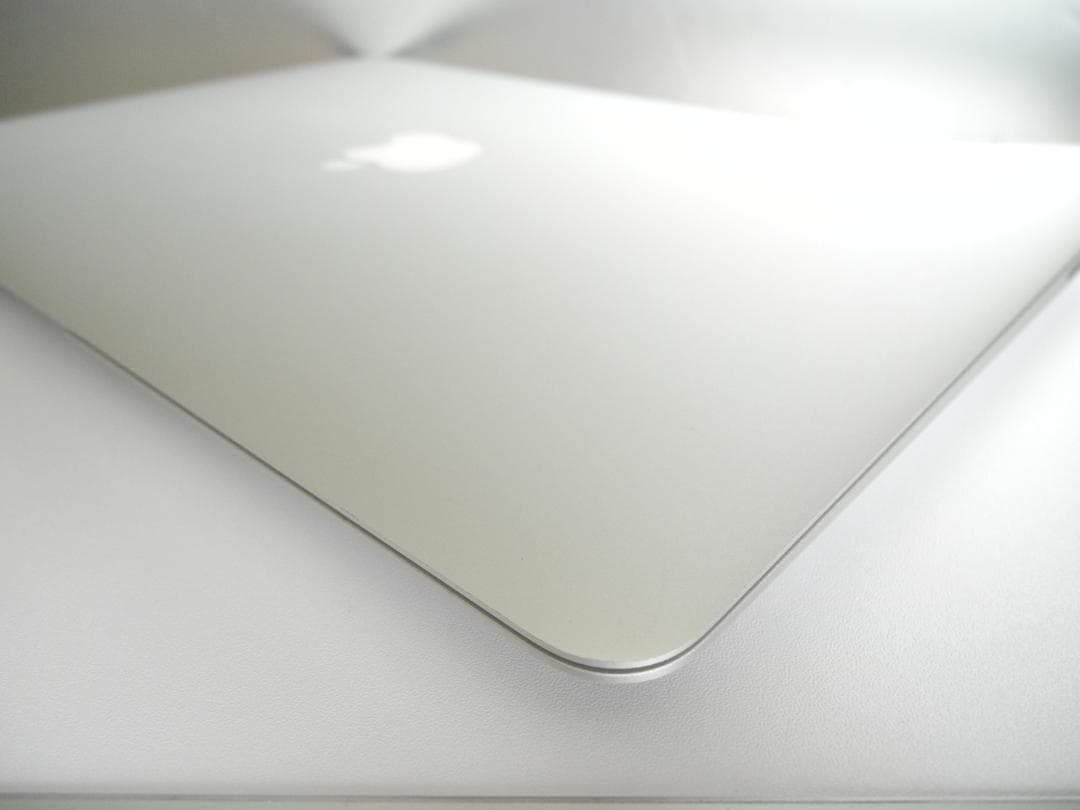 MacBook Air 13インチ 2015 大容量アダプター付き