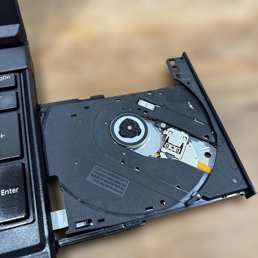 FUJITSU 富士通　LIFEBOOK A576/N FMVA 12TK1