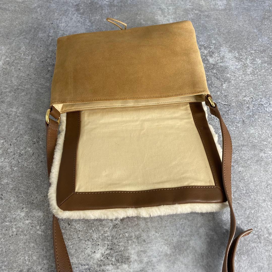 良品 UGG アグ シープスキン ショルダーバッグ スエード本革 ボア ムートン