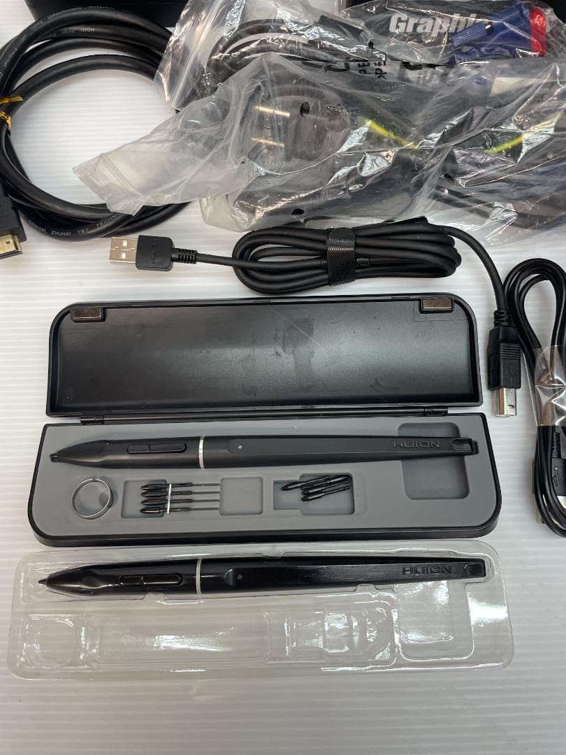 HUION　KAMVAS GT-221 Pro 液晶タブ　21.5　08c30