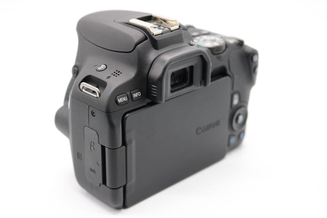 ボディ新品級 【Canon EOS Kiss X9 ダブルレンズセット】