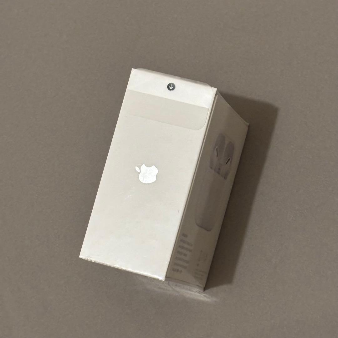 AirPods Pro MagSafe充電ケース付き　MLWK3J/A