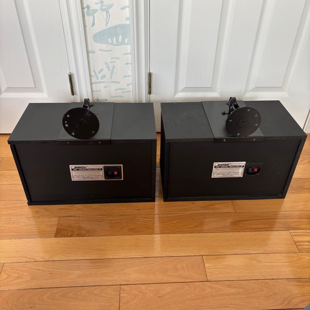 BOSE 301MM II 天吊り金具付き　R側2本セット